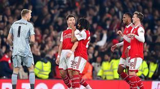 力压广厦内 力压广厦内